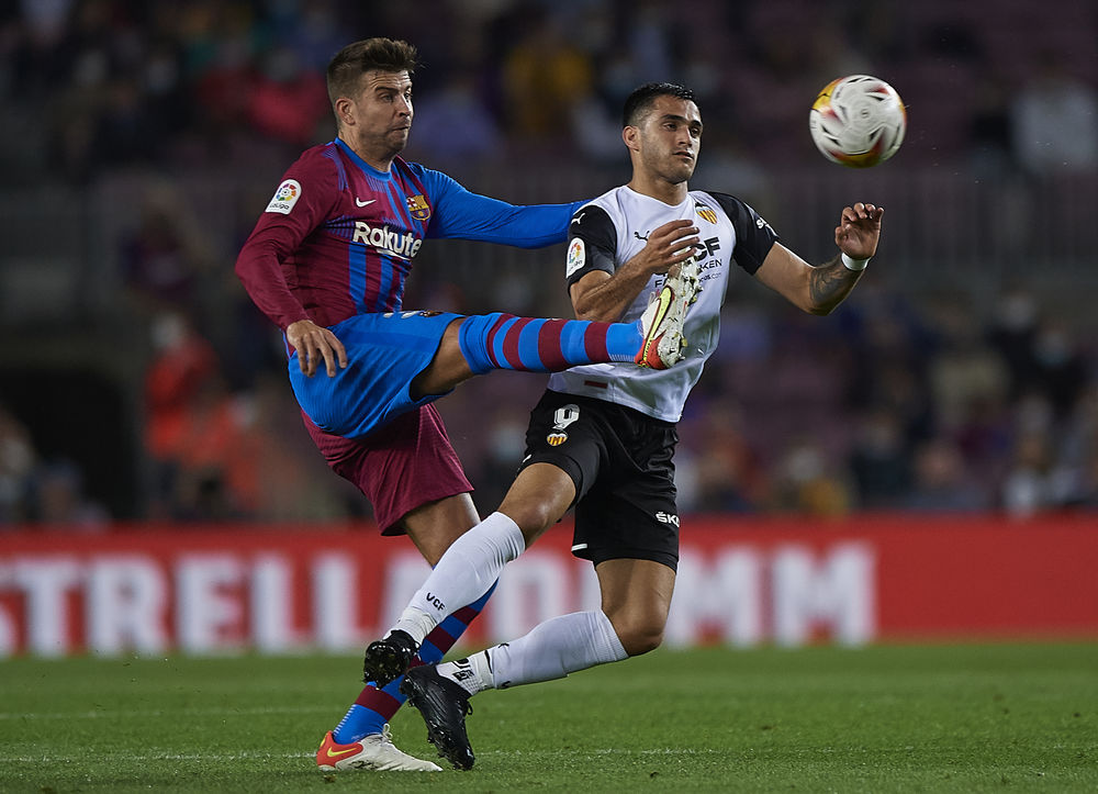 关于巴伦西亚球员中途受伤，提前退出本轮比赛的信息