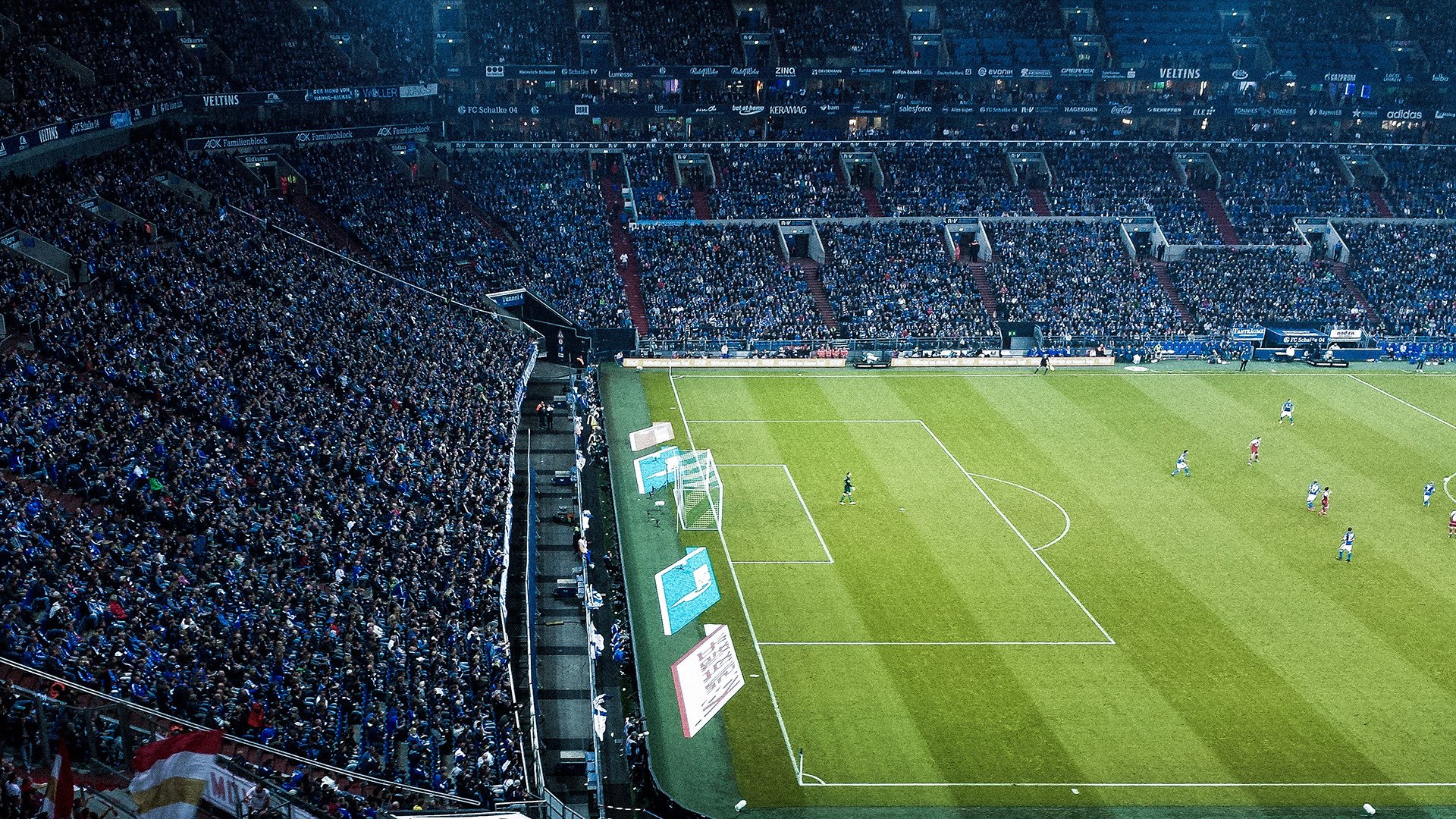 佩德里爆发点燃西甲，利物浦提前终结悬念，毕尔巴鄂的坚守与变革