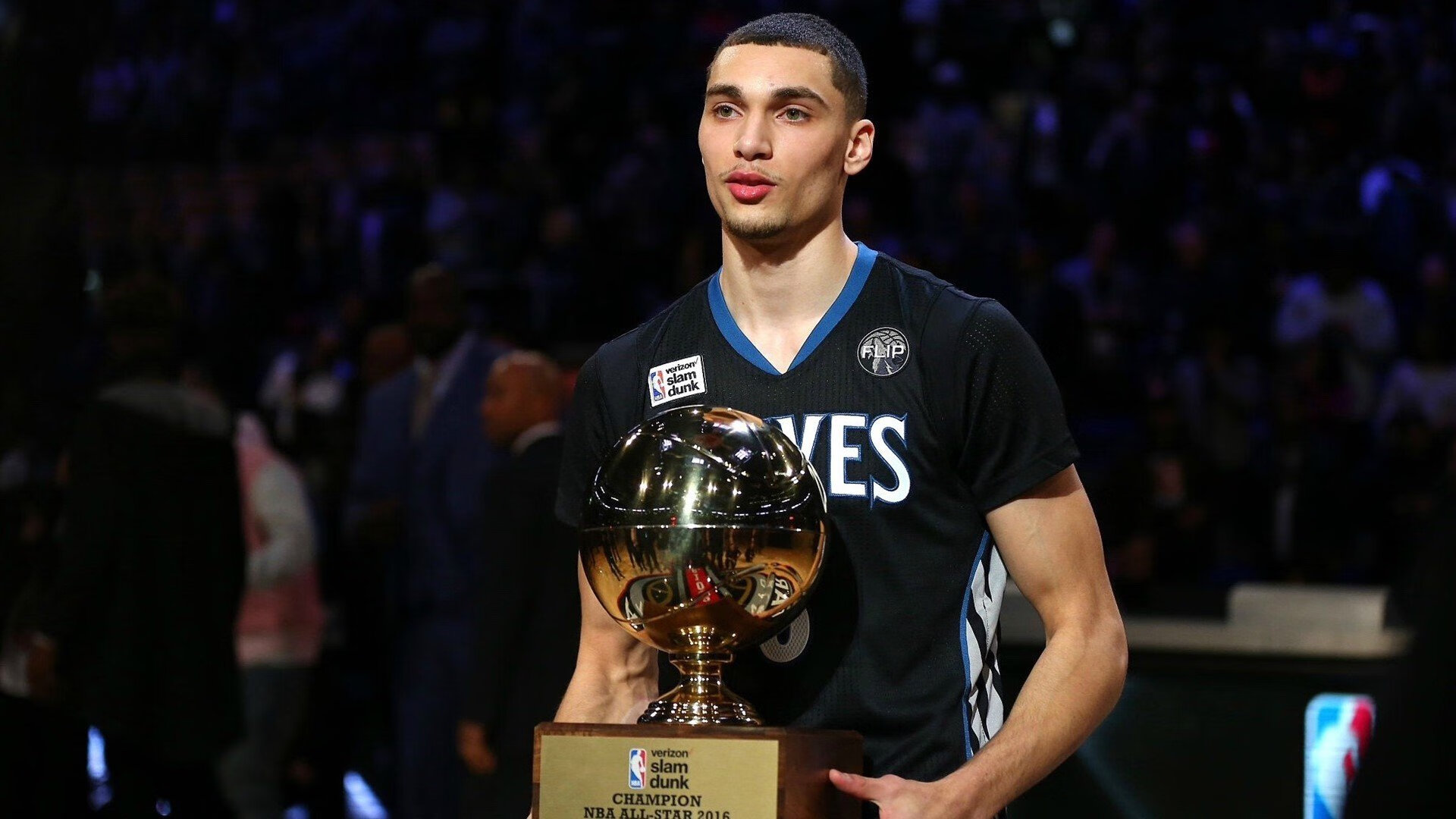 DB电竞解说-山西队冲垮火箭，文班亚马成为关键先生