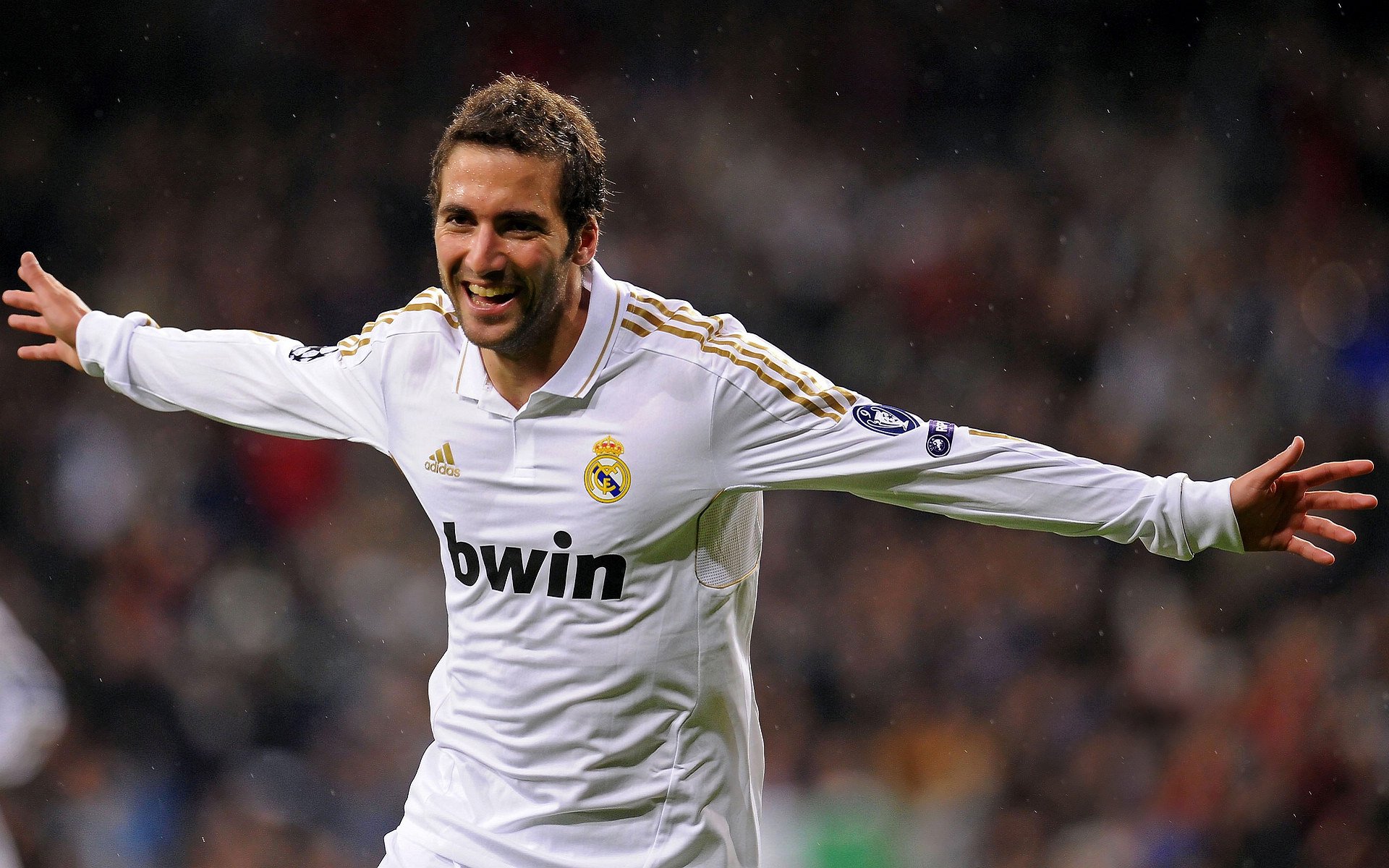 凯恩统治全场，澳大利亚正面击溃埃及，一场战术与意志的完胜